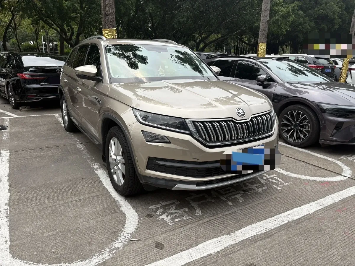 2019 Chevrolet Equinox 2.0T 260HP L4 9AT,autocango,china used car exporter,china ev exporter,chinese used car exporter,chinese used ev exporter