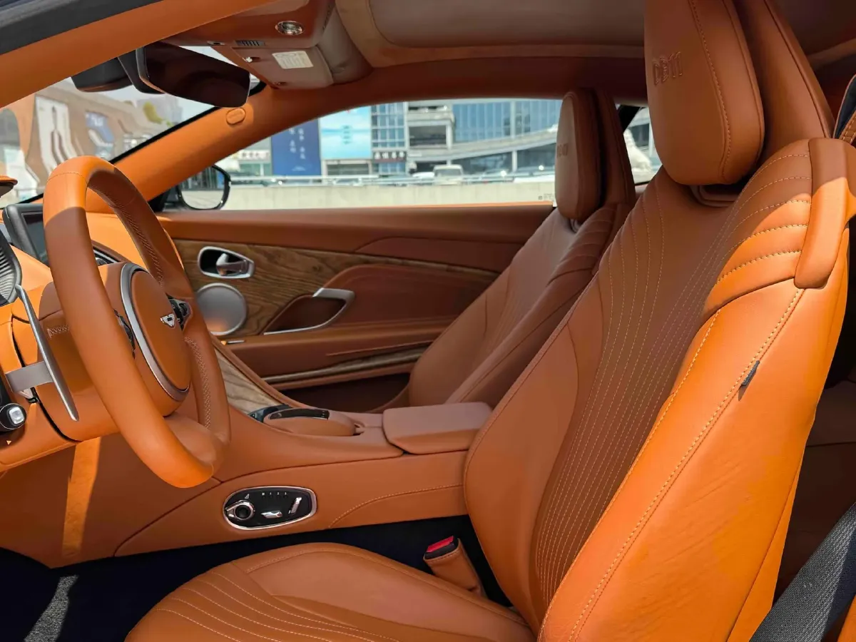 2019 Aston Martin DB11 4.0T 510HP V8 8AT,autocango,china used car exporter,china ev exporter,chinese used car exporter,chinese used ev exporter