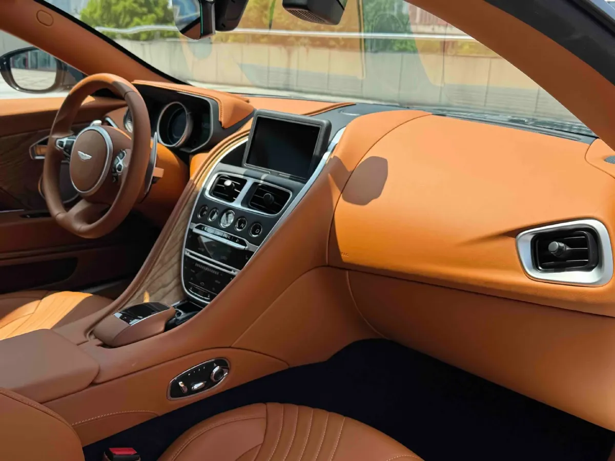 2019 Aston Martin DB11 4.0T 510HP V8 8AT,autocango,china used car exporter,china ev exporter,chinese used car exporter,chinese used ev exporter