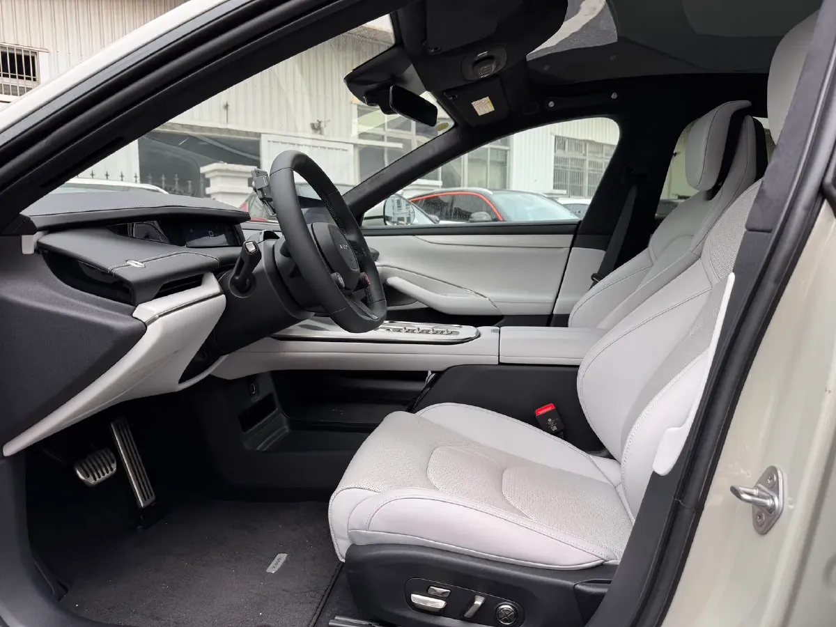 2024 MI SU7 BEV 101KWH,autocango,china used car exporter,china ev exporter,chinese used car exporter,chinese used ev exporter