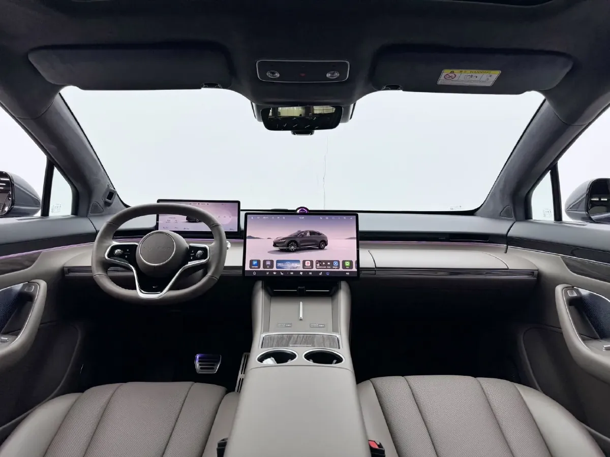 2025 Luxeed R7 REEV 156HP REEV 37KWH,autocango,china used car exporter,china ev exporter,chinese used car exporter,chinese used ev exporter