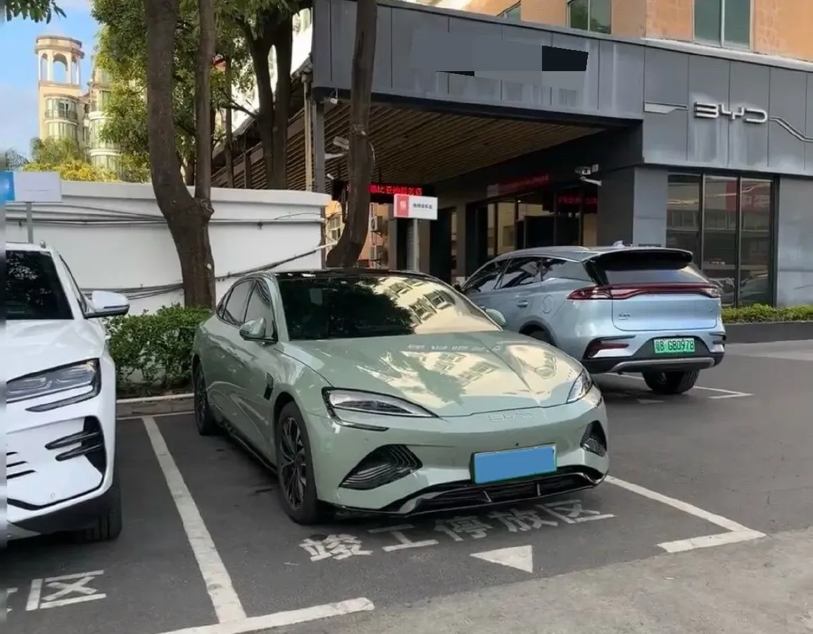 2022 MAXUS DaJia 5 BEV 70KWH,autocango,china used car exporter,china ev exporter,chinese used car exporter,chinese used ev exporter