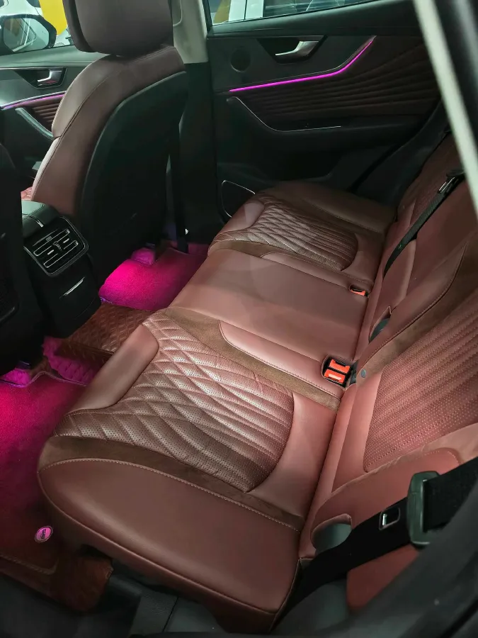 2023 HongQi HS5 2.0T 252HP L4 8AT,autocango,china used car exporter,china ev exporter,chinese used car exporter,chinese used ev exporter