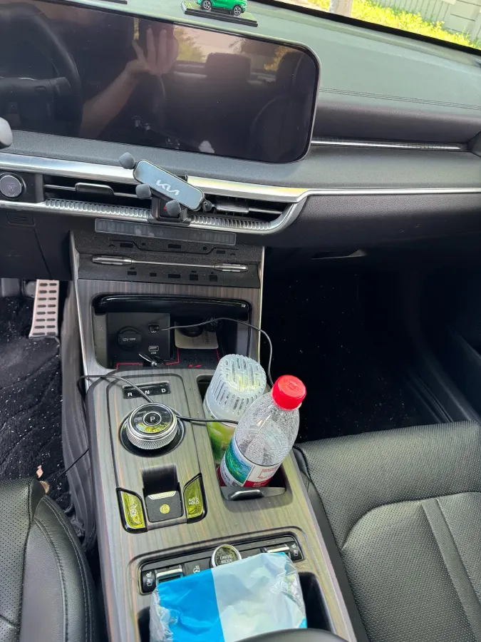 2021 Toyota Camry 2.0L 178HP L4 CVT,autocango,china used car exporter,china ev exporter,chinese used car exporter,chinese used ev exporter