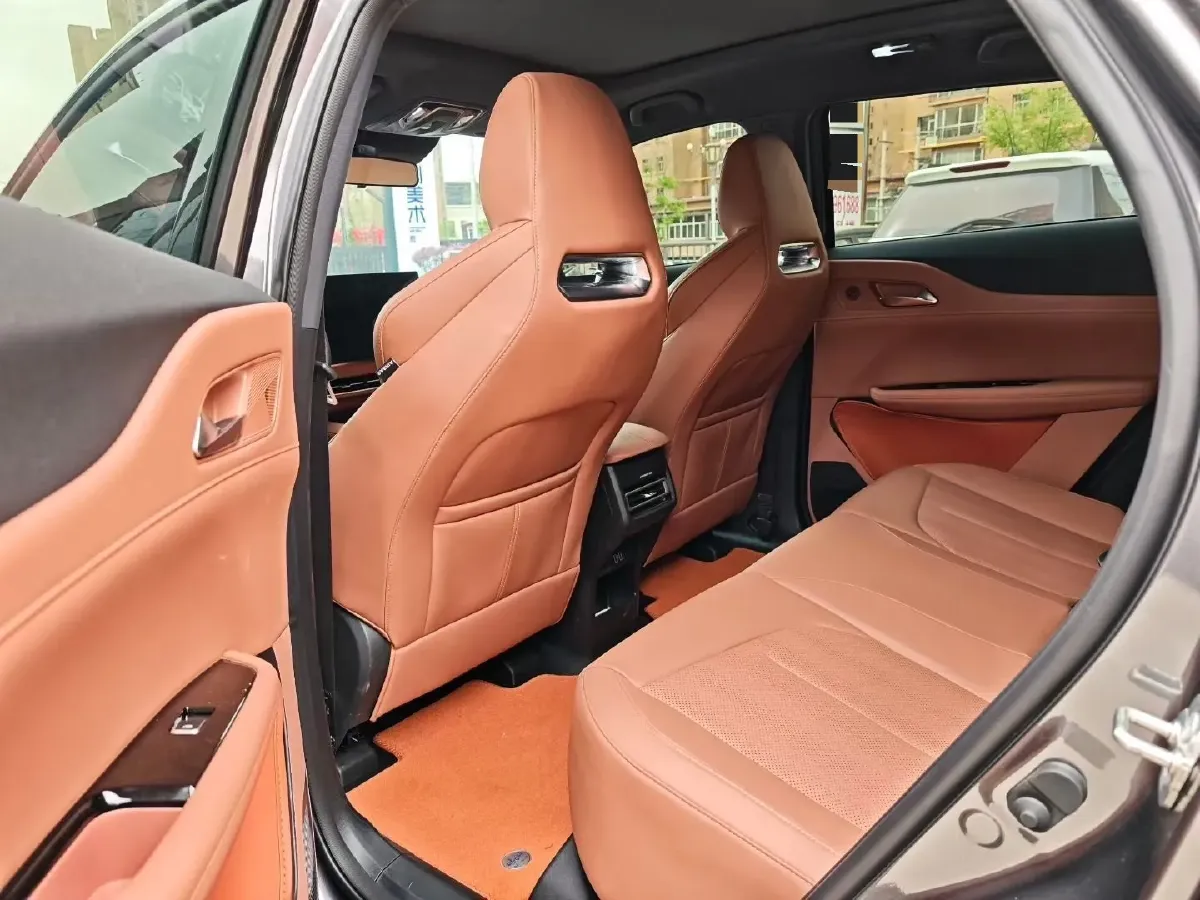 2025 ChangAn UNI-Z 1.5T 192HP L4 7DCT,autocango,china used car exporter,china ev exporter,chinese used car exporter,chinese used ev exporter