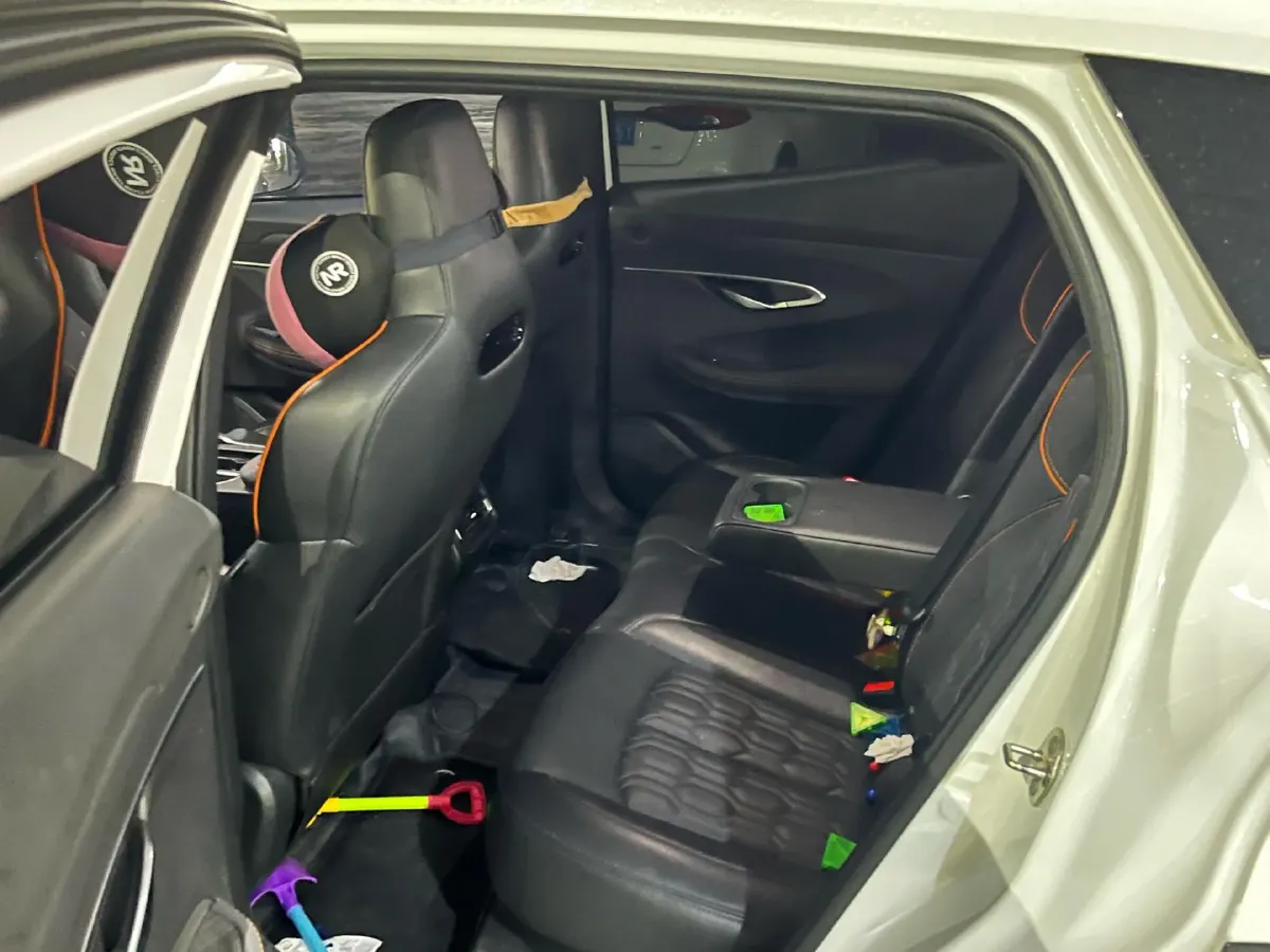 2022 ChangAn UNI-T 1.5T 188HP L4 7DCT,autocango,china used car exporter,china ev exporter,chinese used car exporter,chinese used ev exporter