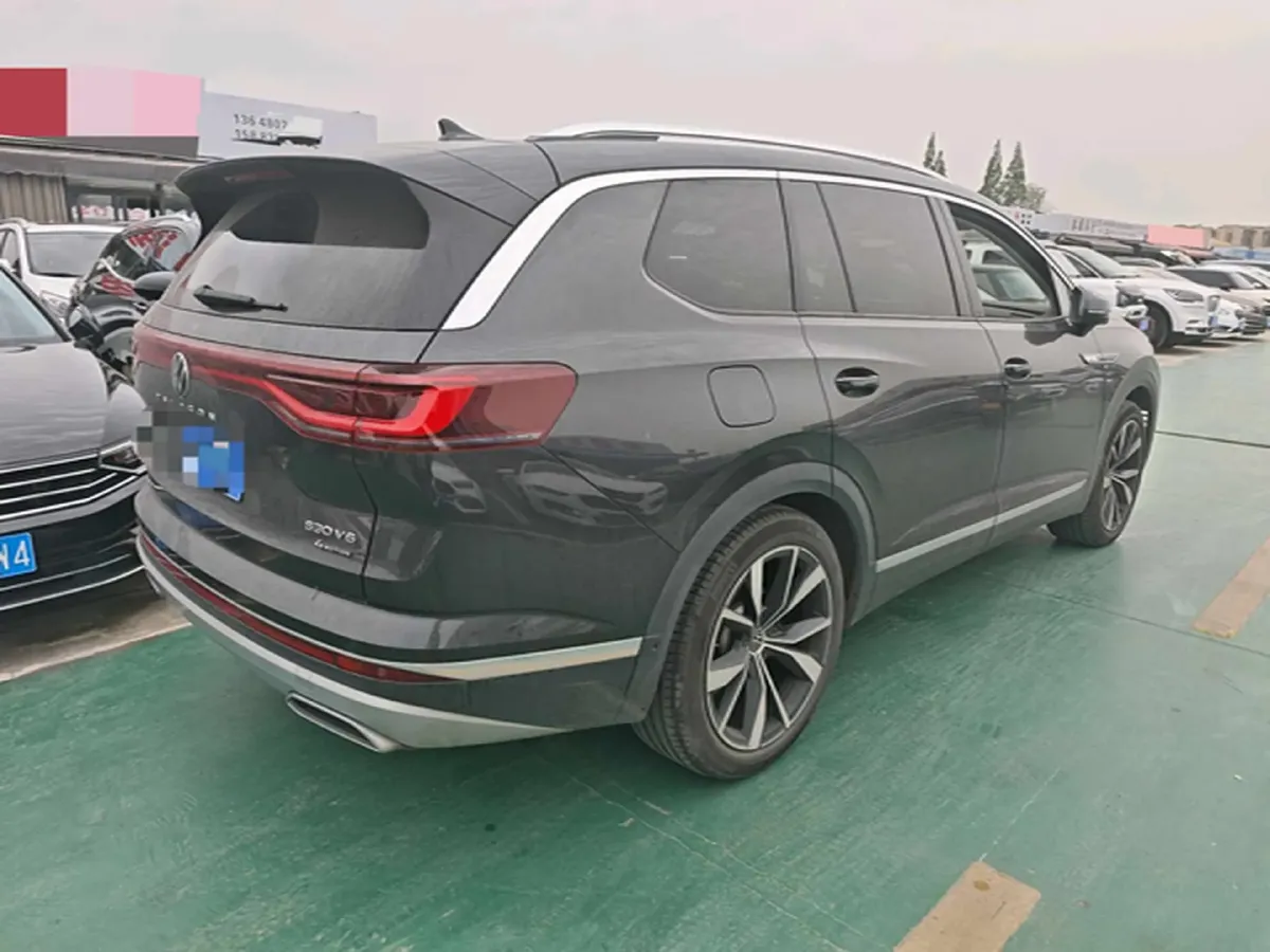 2022 Volkswagen Talagon 2.5T 299HP V6 7DCT,autocango,china used car exporter,china ev exporter,chinese used car exporter,chinese used ev exporter