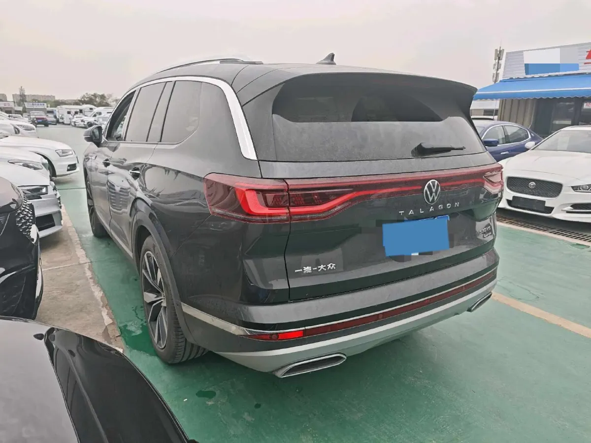 2022 Volkswagen Talagon 2.5T 299HP V6 7DCT,autocango,china used car exporter,china ev exporter,chinese used car exporter,chinese used ev exporter