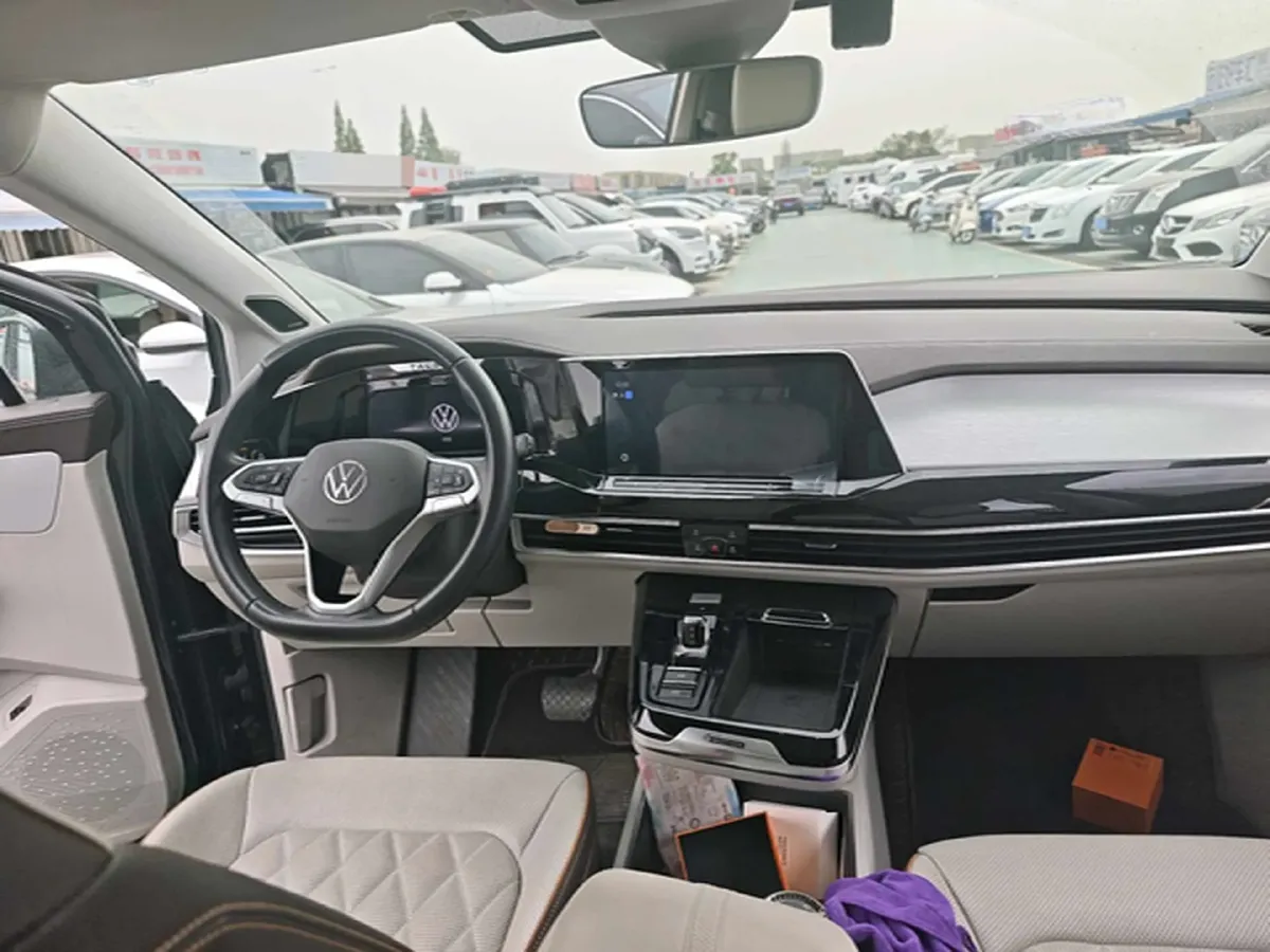 2022 Volkswagen Talagon 2.5T 299HP V6 7DCT,autocango,china used car exporter,china ev exporter,chinese used car exporter,chinese used ev exporter