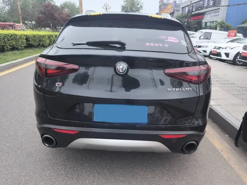 2017 Jaguar XE 2.0T 240HP L4 8AT,autocango,china used car exporter,china ev exporter,chinese used car exporter,chinese used ev exporter