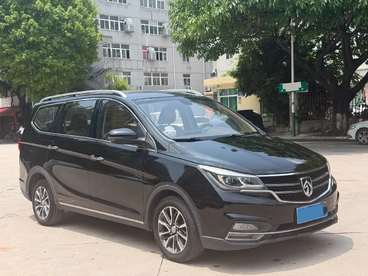 2017 Great Wall Wingle 5 2.0T 143HP L4 6MT,autocango,china used car exporter,china ev exporter,chinese used car exporter,chinese used ev exporter