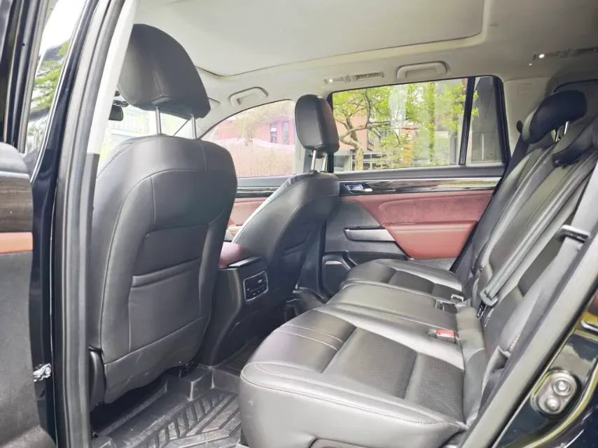 2017 GAC Trumpchi GS8 2.0T 201HP L4 6AT,autocango,china used car exporter,china ev exporter,chinese used car exporter,chinese used ev exporter