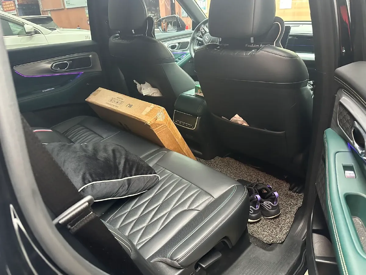 2022 GAC Trumpchi GS8 2.0T 252HP L4 8AT,autocango,china used car exporter,china ev exporter,chinese used car exporter,chinese used ev exporter