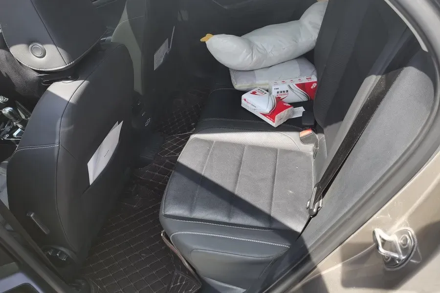 2021 Volkswagen T-Roc 1.4T 150HP L4 7DCT,autocango,china used car exporter,china ev exporter,chinese used car exporter,chinese used ev exporter