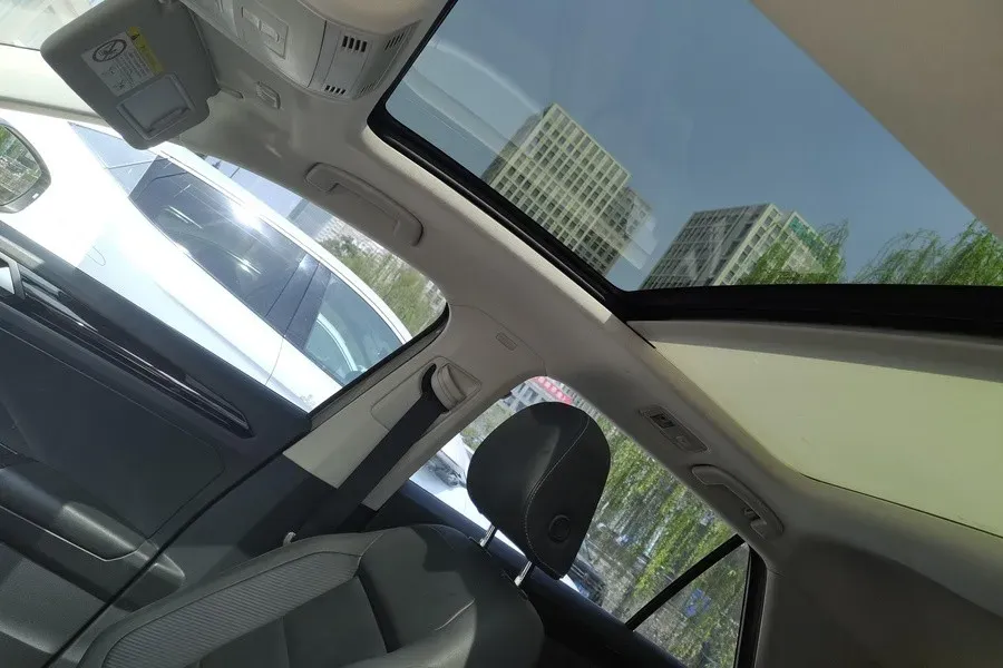 2021 Volkswagen T-Roc 1.4T 150HP L4 7DCT,autocango,china used car exporter,china ev exporter,chinese used car exporter,chinese used ev exporter