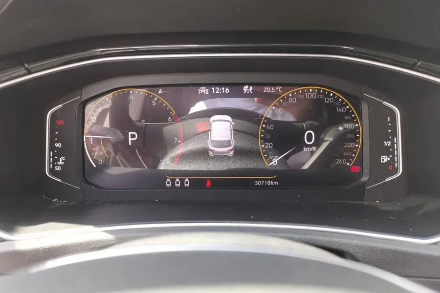 2021 Volkswagen T-Roc 1.4T 150HP L4 7DCT,autocango,china used car exporter,china ev exporter,chinese used car exporter,chinese used ev exporter