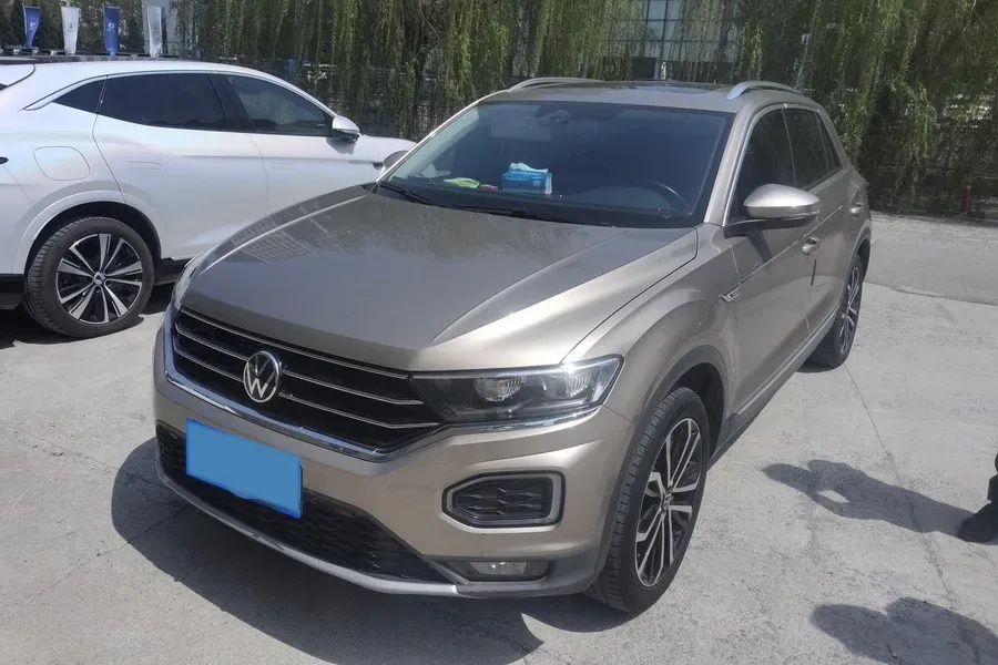 2021 Volkswagen T-Roc 1.4T 150HP L4 7DCT,autocango,china used car exporter,china ev exporter,chinese used car exporter,chinese used ev exporter