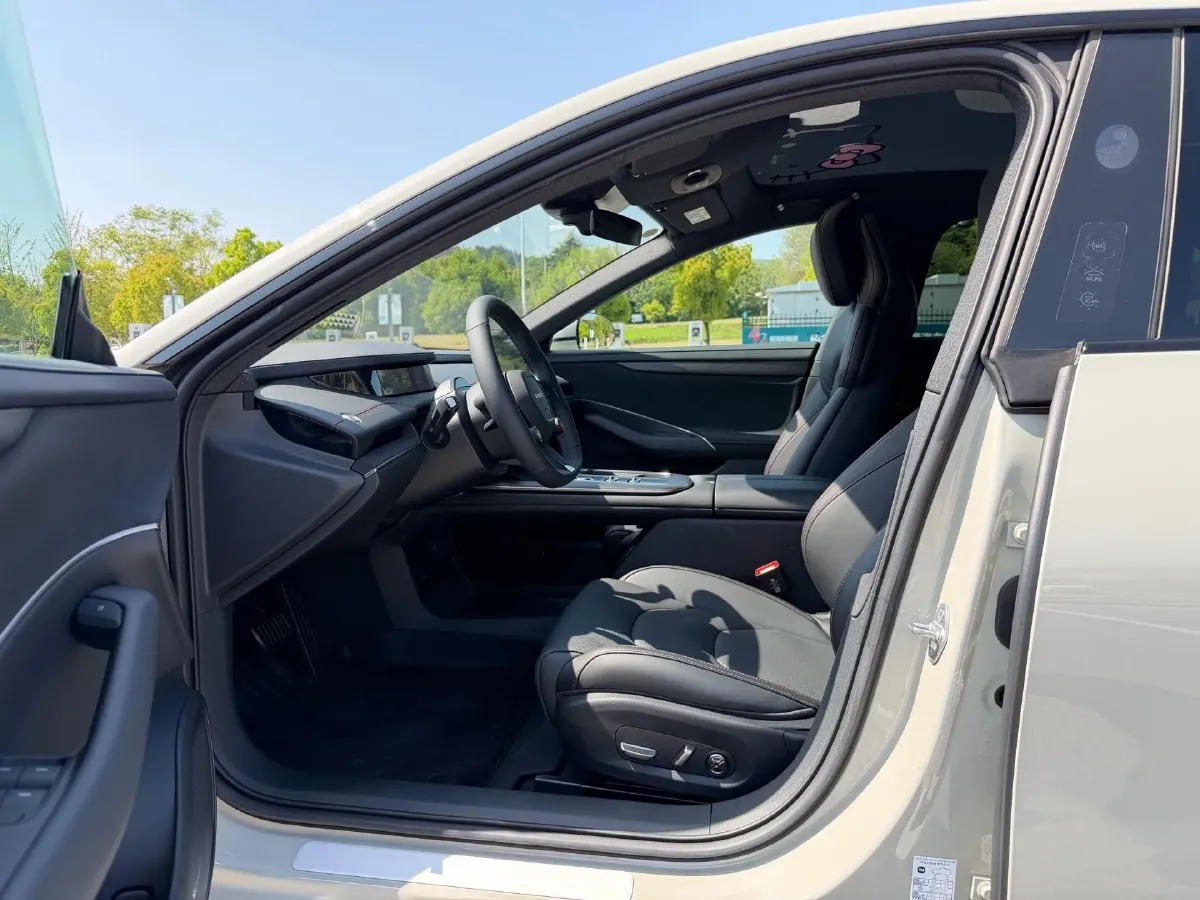 2024 MI SU7 BEV 94.3KWH,autocango,china used car exporter,china ev exporter,chinese used car exporter,chinese used ev exporter