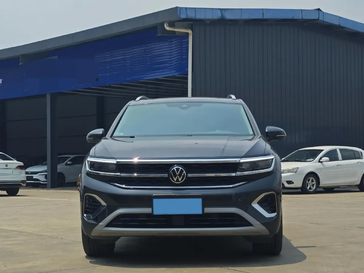 2023 Volkswagen Talagon 2.0T 220HP L4 7DCT,autocango,china used car exporter,china ev exporter,chinese used car exporter,chinese used ev exporter