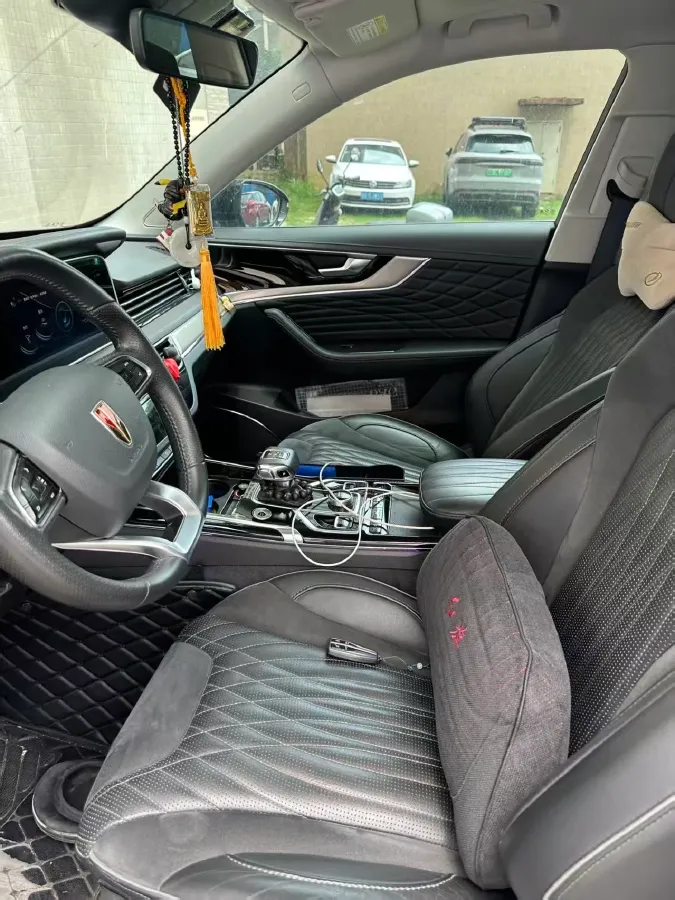 2022 HongQi HS5 2.0T 224HP L4 6AT,autocango,china used car exporter,china ev exporter,chinese used car exporter,chinese used ev exporter