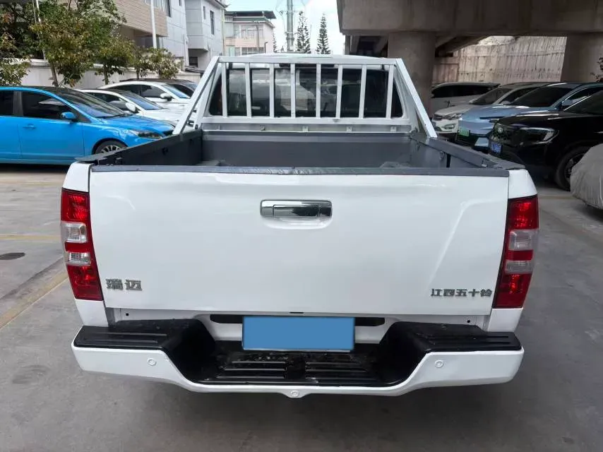 2018 Isuzu RE-MAX Jim 2.8T 116HP L4 5MT,autocango,china used car exporter,china ev exporter,chinese used car exporter,chinese used ev exporter