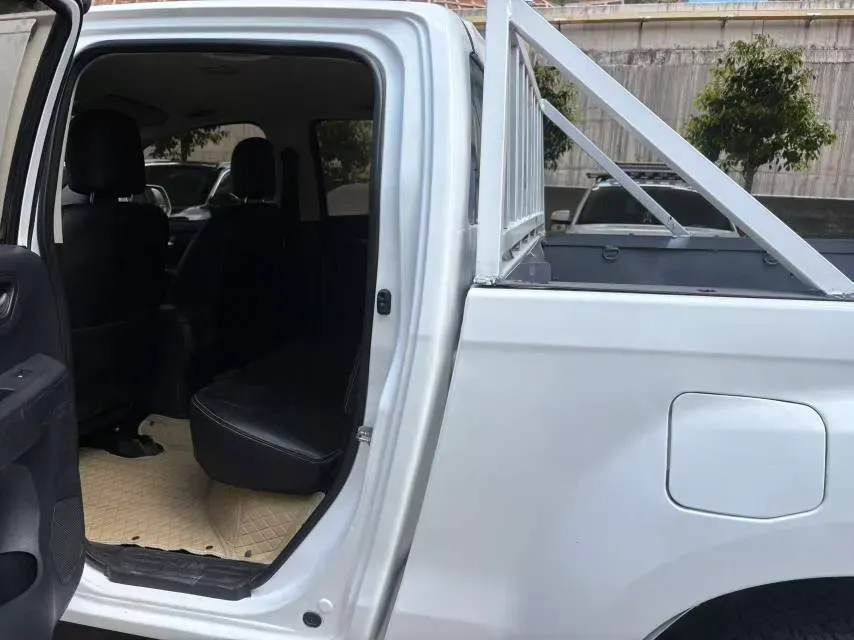 2018 Isuzu RE-MAX Jim 2.8T 116HP L4 5MT,autocango,china used car exporter,china ev exporter,chinese used car exporter,chinese used ev exporter