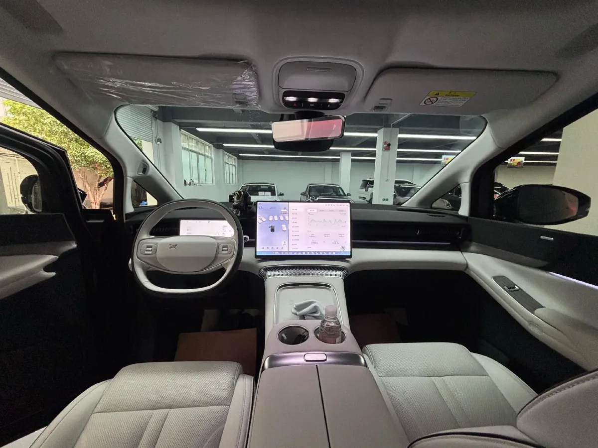 2024 Xpeng X9 BEV 101.5KWH,autocango,china used car exporter,china ev exporter,chinese used car exporter,chinese used ev exporter