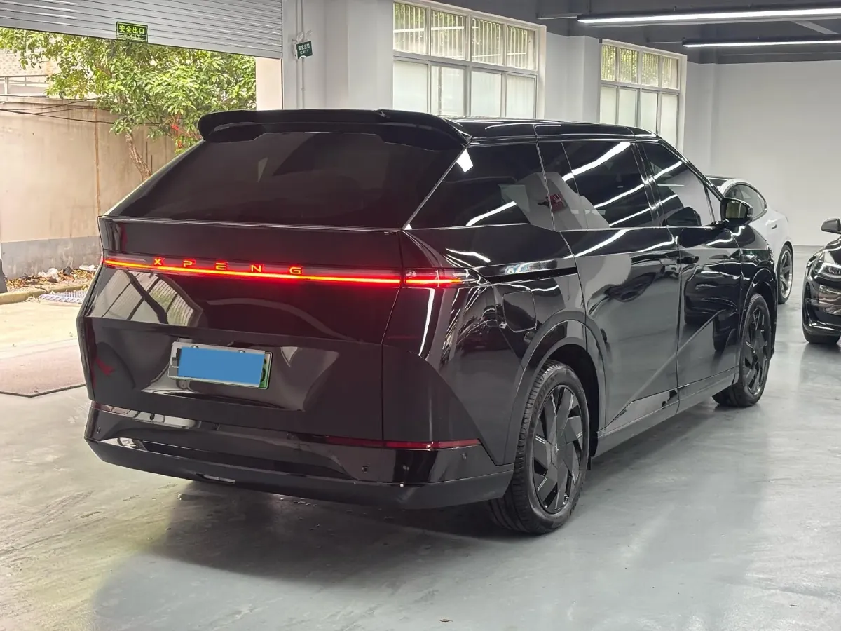 2024 Xpeng X9 BEV 101.5KWH,autocango,china used car exporter,china ev exporter,chinese used car exporter,chinese used ev exporter