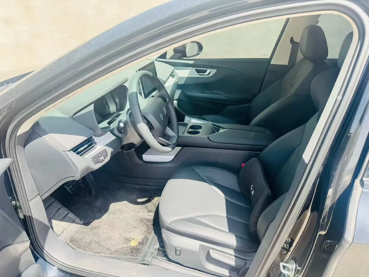 2025 HongQi E-QM5 BEV,autocango,china used car exporter,china ev exporter,chinese used car exporter,chinese used ev exporter