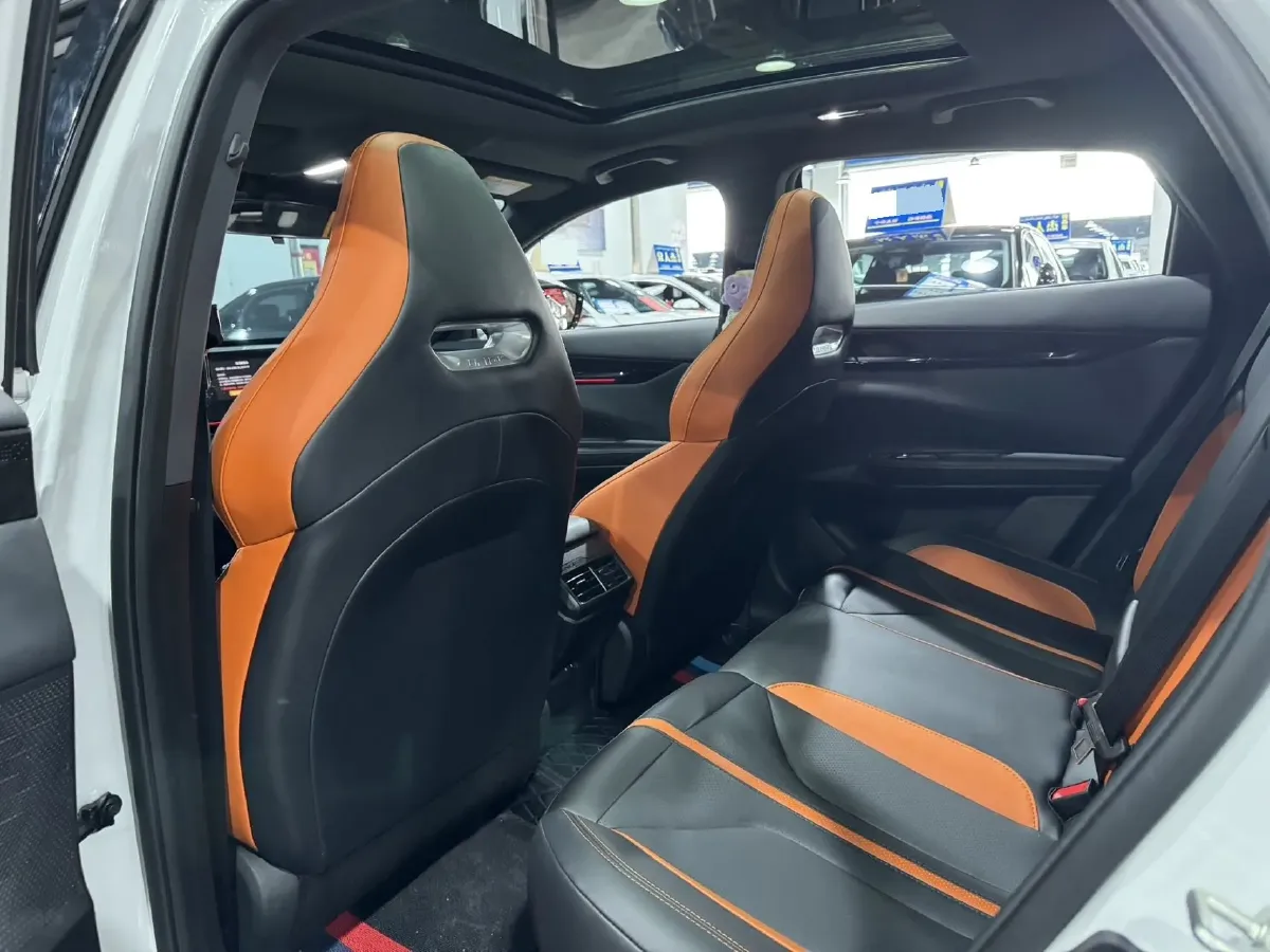 2025 ChangAn UNI-V 1.5T 192HP L4 7DCT,autocango,china used car exporter,china ev exporter,chinese used car exporter,chinese used ev exporter