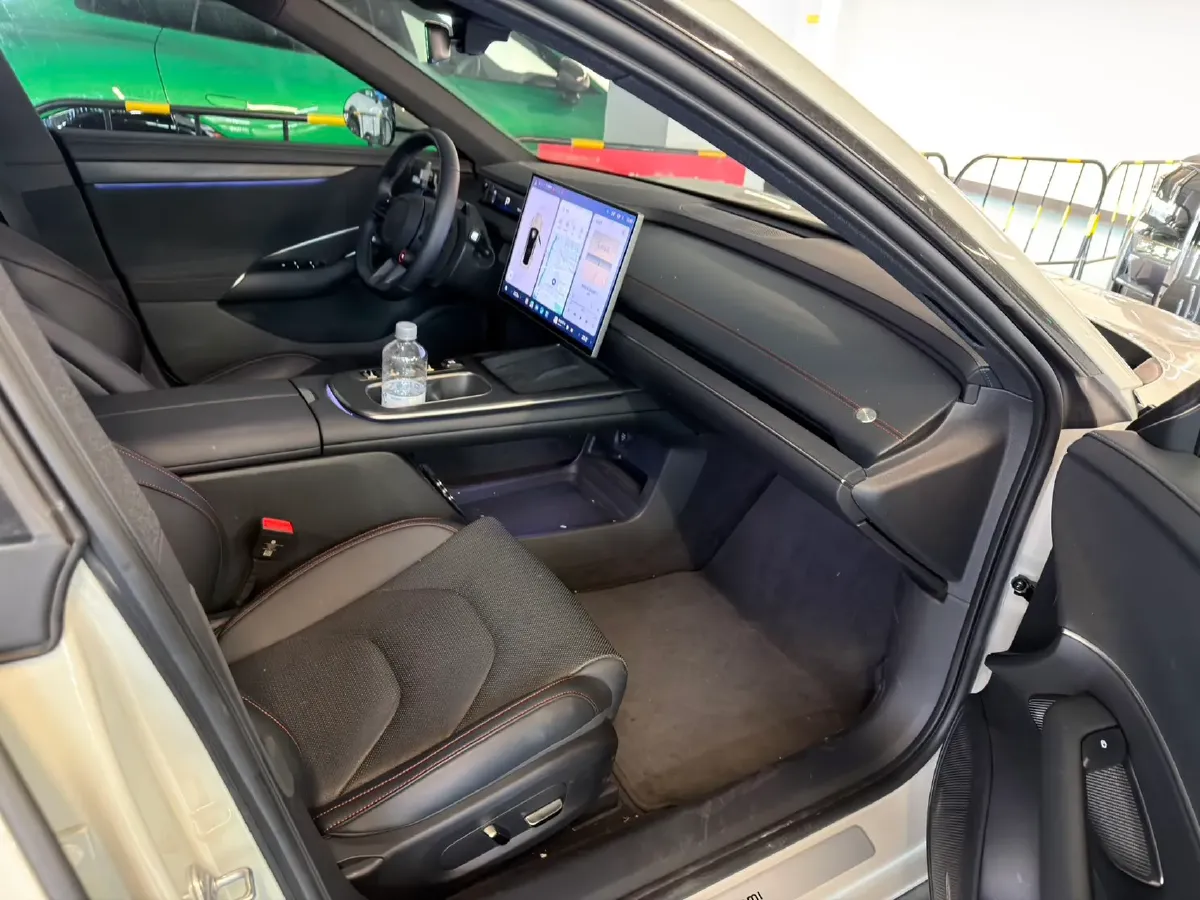 2024 MI SU7 BEV 94.3KWH,autocango,china used car exporter,china ev exporter,chinese used car exporter,chinese used ev exporter