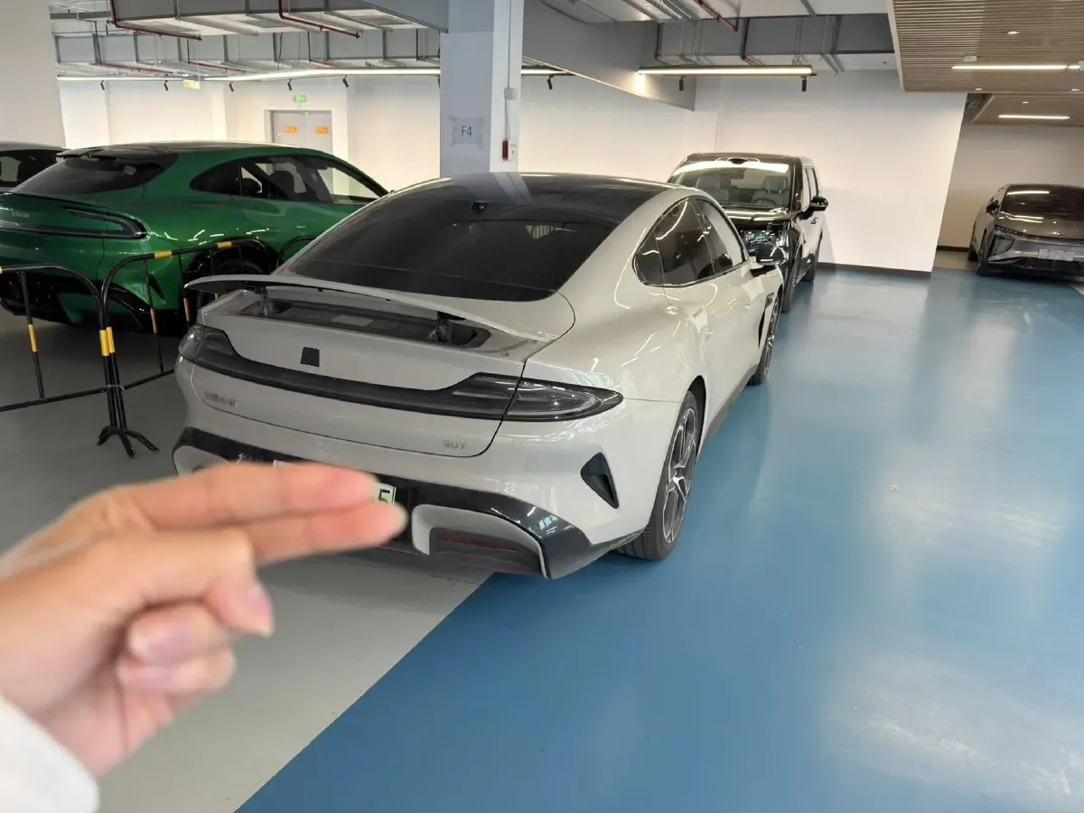 2024 MI SU7 BEV 94.3KWH,autocango,china used car exporter,china ev exporter,chinese used car exporter,chinese used ev exporter