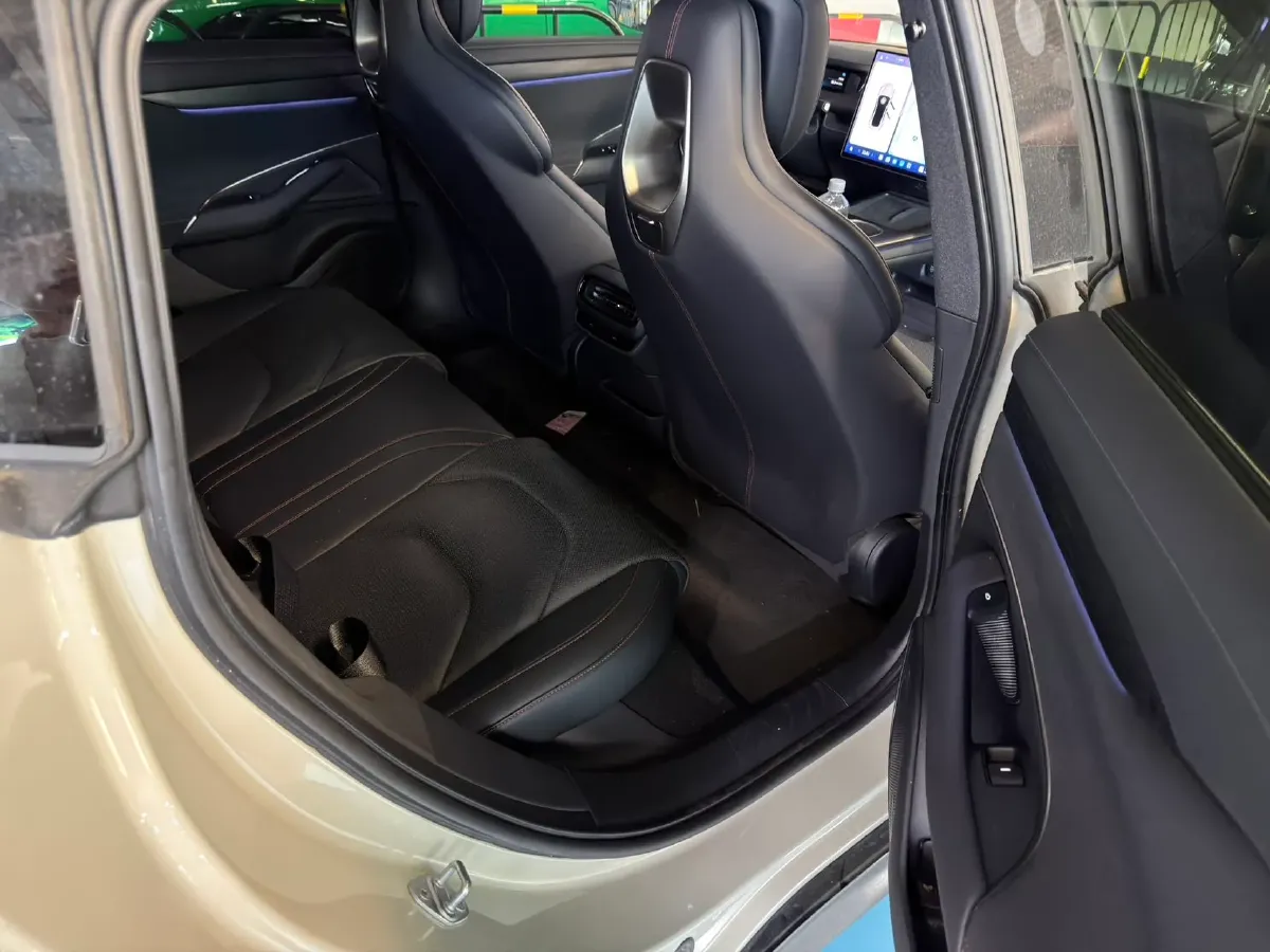 2024 MI SU7 BEV 94.3KWH,autocango,china used car exporter,china ev exporter,chinese used car exporter,chinese used ev exporter