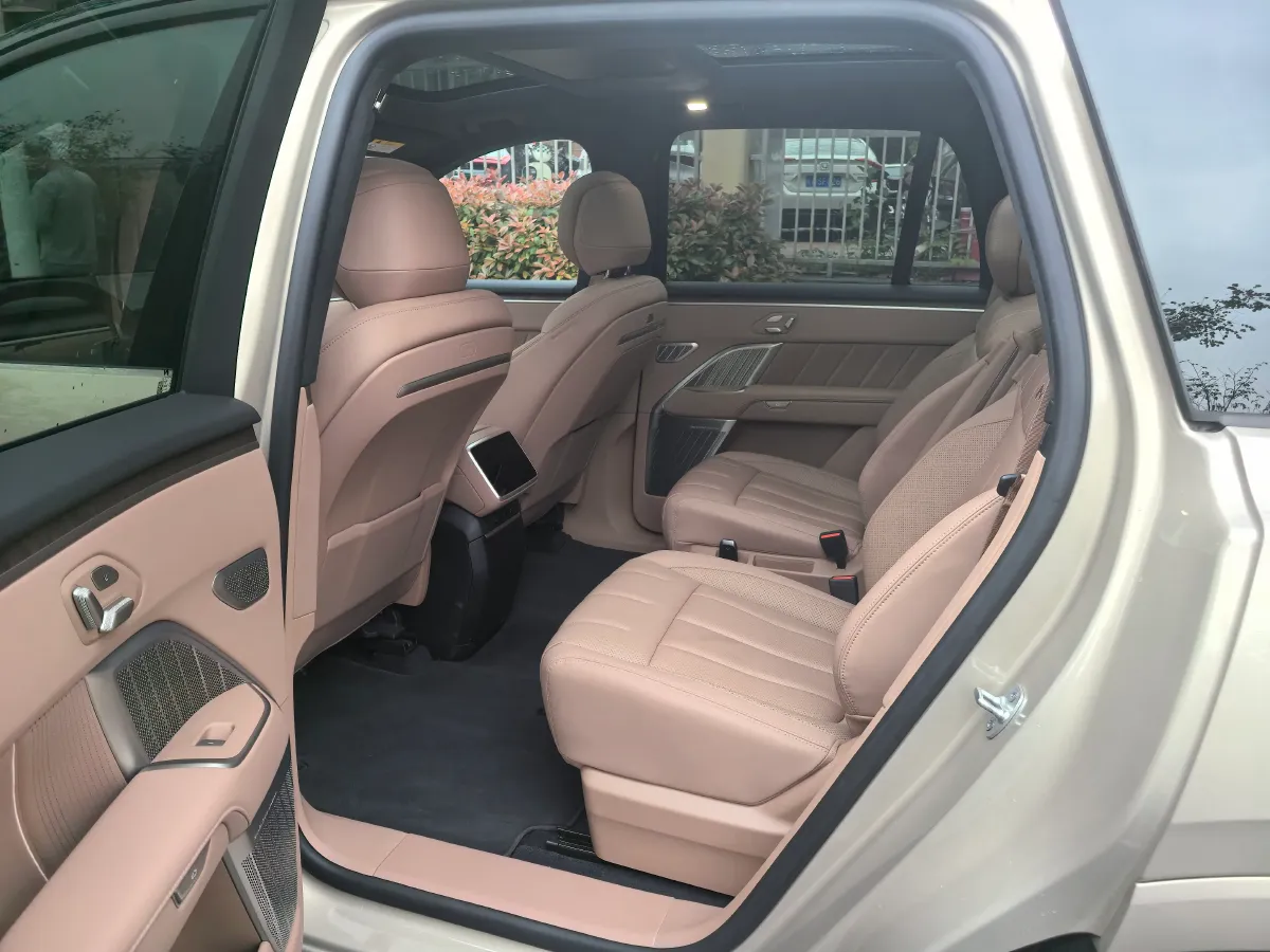 2025 ONVO L90 BEV,autocango,china used car exporter,china ev exporter,chinese used car exporter,chinese used ev exporter