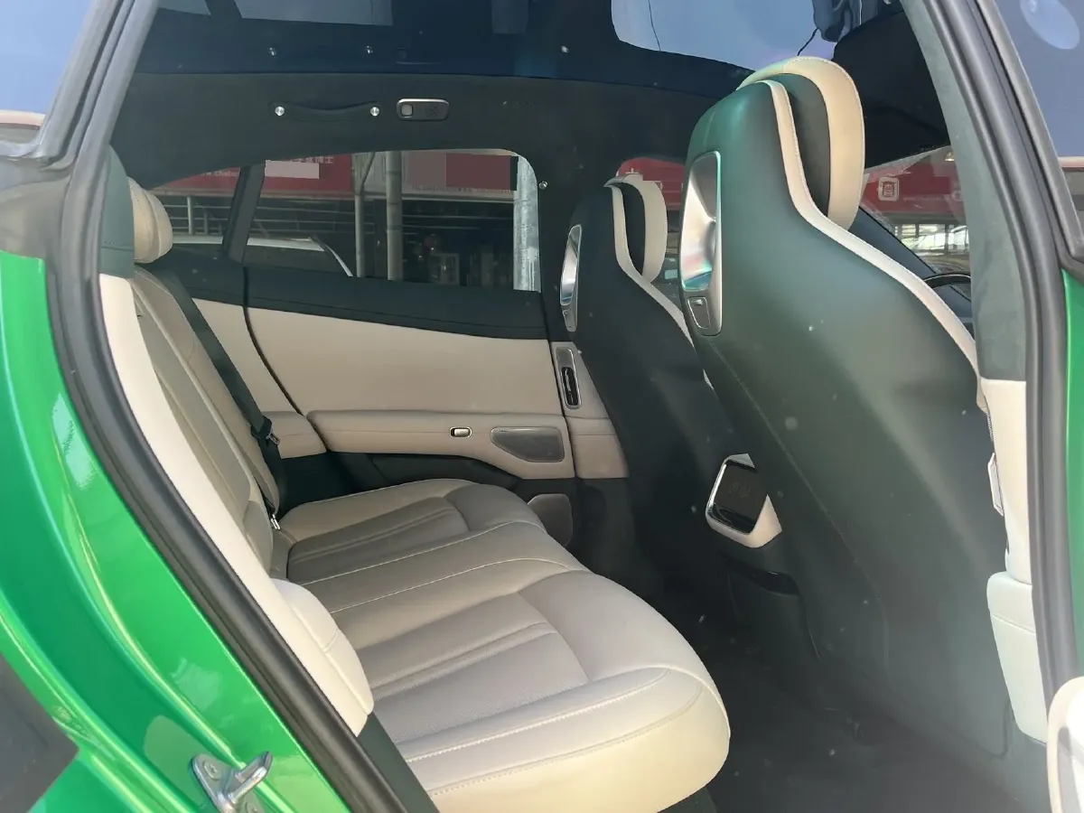 2025 MI YU7 BEV 101.7KWH,autocango,china used car exporter,china ev exporter,chinese used car exporter,chinese used ev exporter