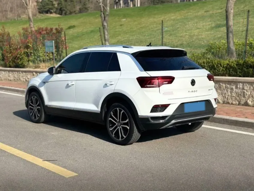 2021 Volkswagen T-Roc 1.4T 150HP L4 7DCT,autocango,china used car exporter,china ev exporter,chinese used car exporter,chinese used ev exporter