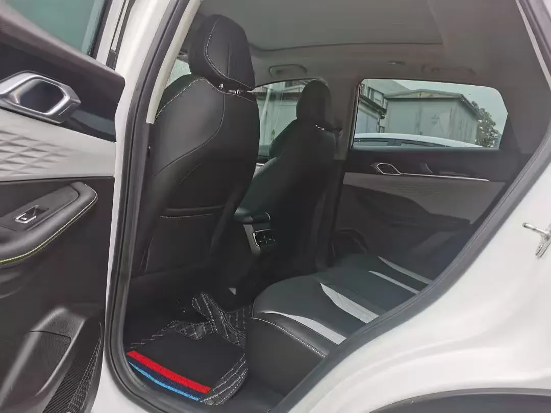 2023 Geely Coolray 1.5T 181HP L4 7DCT,autocango,china used car exporter,china ev exporter,chinese used car exporter,chinese used ev exporter