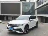 2024 Volkswagen Tiguan L 2.0T 186HP L4 7DCT