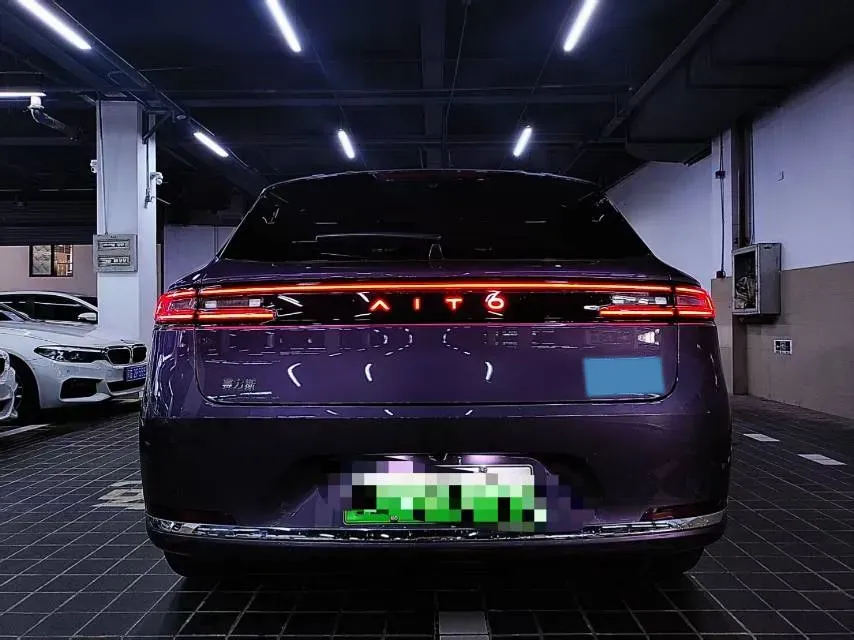 2025 AITO AITO M5 1.5T 152HP L4 REEV 42KWH,autocango,china used car exporter,china ev exporter,chinese used car exporter,chinese used ev exporter