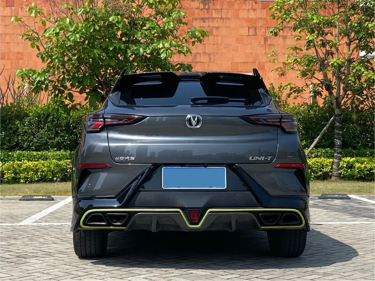 2021 ChangAn UNI-T 1.5T 180HP L4 7DCT,autocango,china used car exporter,china ev exporter,chinese used car exporter,chinese used ev exporter