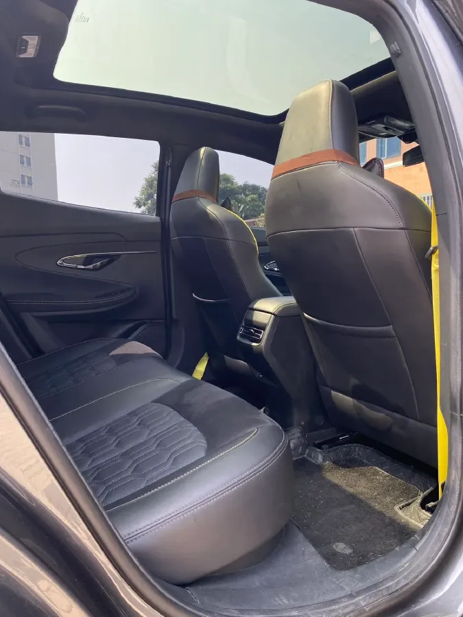 2021 ChangAn UNI-T 1.5T 180HP L4 7DCT,autocango,china used car exporter,china ev exporter,chinese used car exporter,chinese used ev exporter