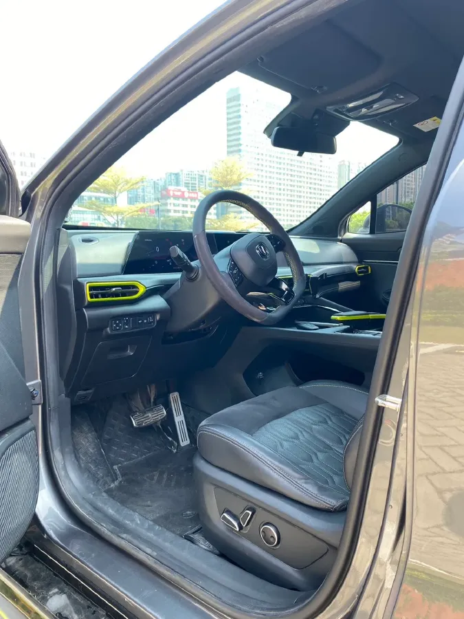 2021 ChangAn UNI-T 1.5T 180HP L4 7DCT,autocango,china used car exporter,china ev exporter,chinese used car exporter,chinese used ev exporter