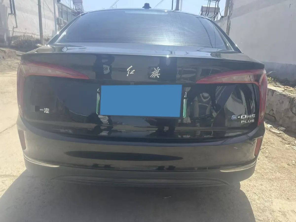 2024 HongQi E-QM5 BEV 72KWH,autocango,china used car exporter,china ev exporter,chinese used car exporter,chinese used ev exporter