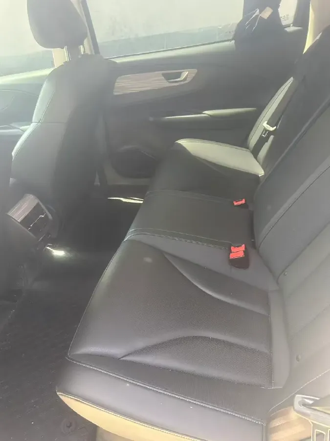 2024 HongQi E-QM5 BEV 72KWH,autocango,china used car exporter,china ev exporter,chinese used car exporter,chinese used ev exporter