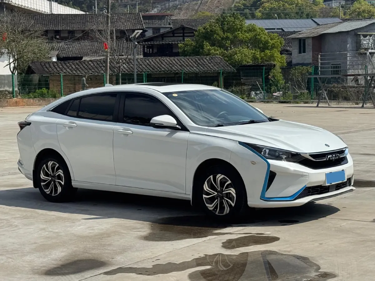 2022 DongFeng Aeolus YiXuan 1.5T 150HP L4 6DCT,autocango,china used car exporter,china ev exporter,chinese used car exporter,chinese used ev exporter