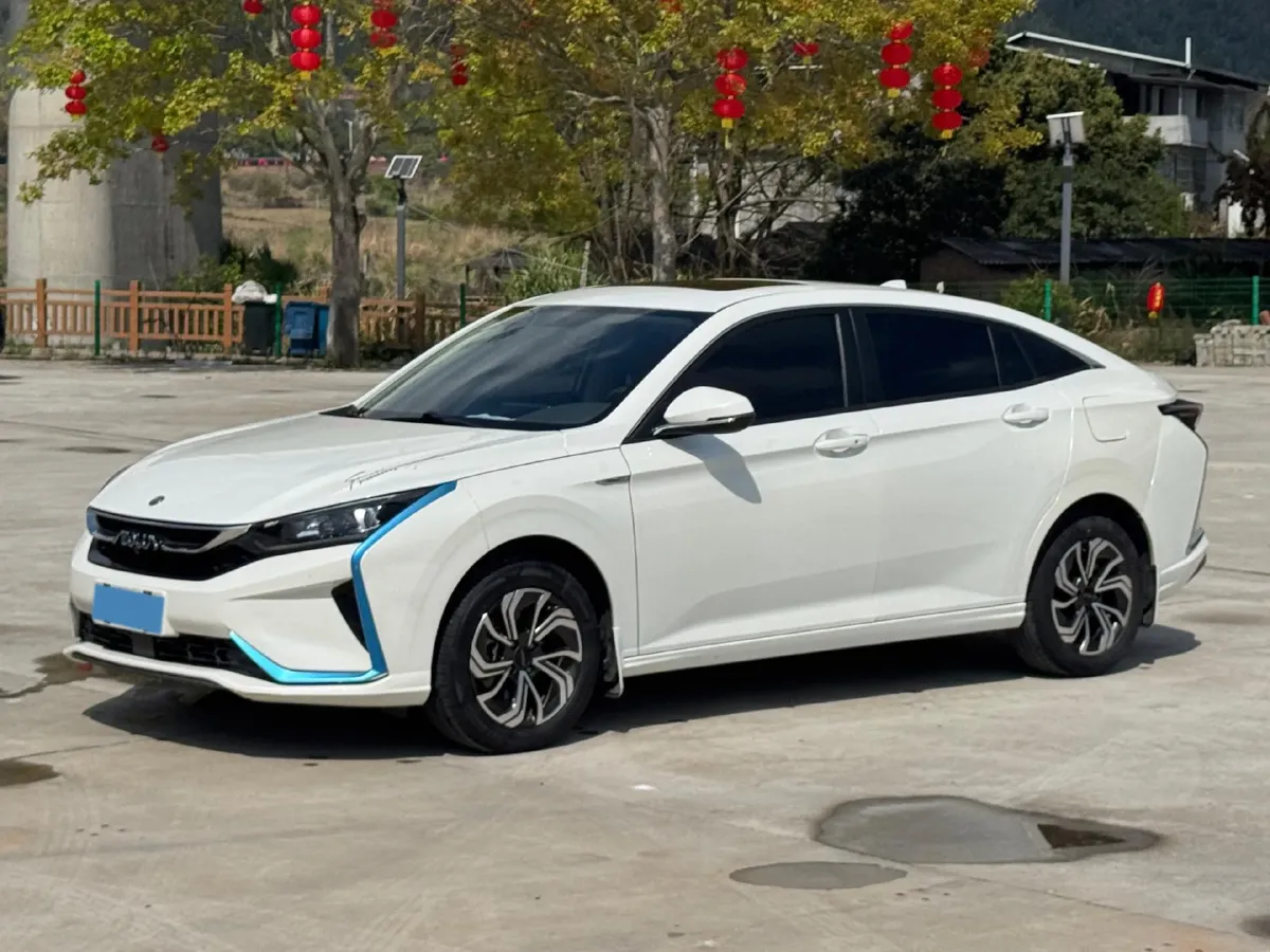 2022 DongFeng Aeolus YiXuan 1.5T 150HP L4 6DCT,autocango,china used car exporter,china ev exporter,chinese used car exporter,chinese used ev exporter