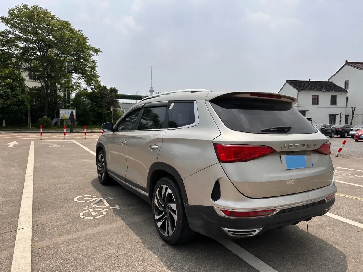 2019 Jetour X90 1.5T 147HP L4 8AT,autocango,china used car exporter,china ev exporter,chinese used car exporter,chinese used ev exporter