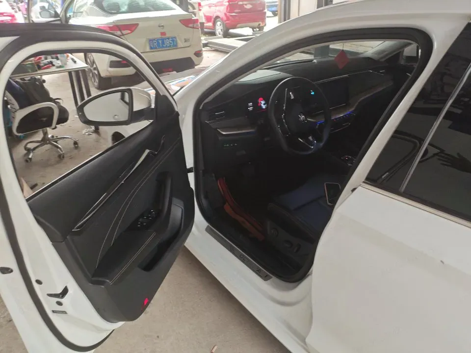 2022 Skoda Octavia 1.4T 150HP L4 7DCT,autocango,china used car exporter,china ev exporter,chinese used car exporter,chinese used ev exporter