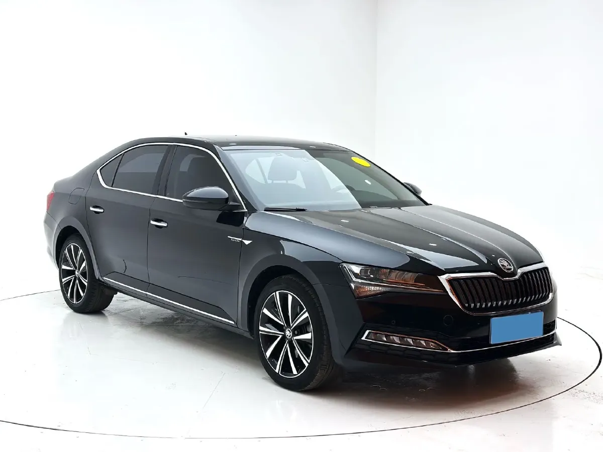 2023 Skoda Superb 1.4T 150HP L4 7DCT,autocango,china used car exporter,china ev exporter,chinese used car exporter,chinese used ev exporter