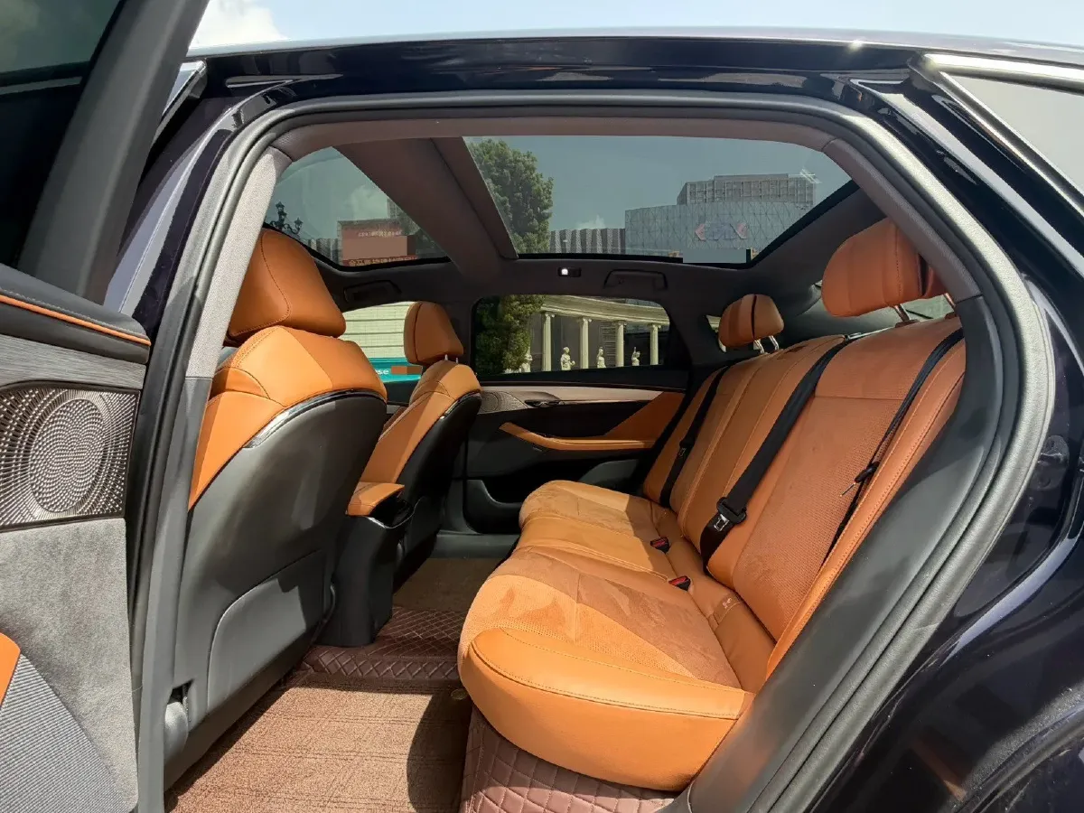 2024 Voyah ZhuiGuang 1.5T 136HP L4 PHEV 43KWH,autocango,china used car exporter,china ev exporter,chinese used car exporter,chinese used ev exporter